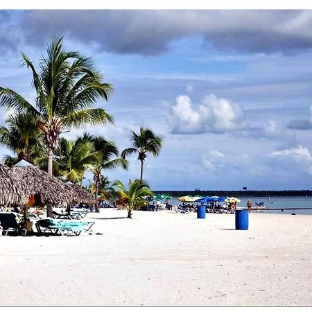Апартаменти Terrazas Del Caribe, Boca Chica. Екстер'єр фото